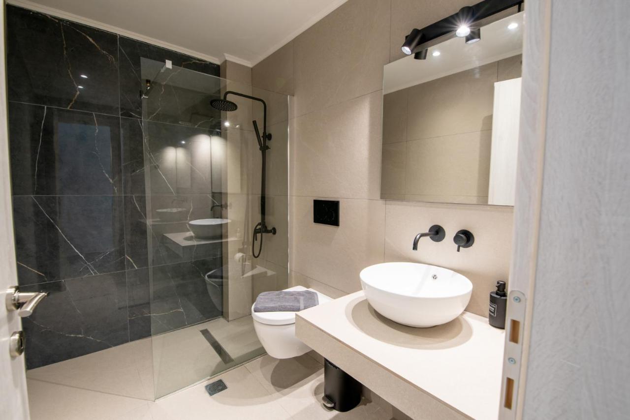 Ennea Suites-Light Suite Flámbouras Buitenkant foto